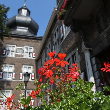 Abdij Hotel Rolduc ケルクラーデ エクステリア 写真