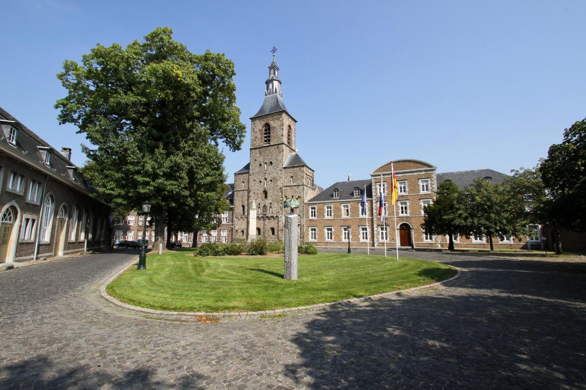Abdij Hotel Rolduc ケルクラーデ エクステリア 写真