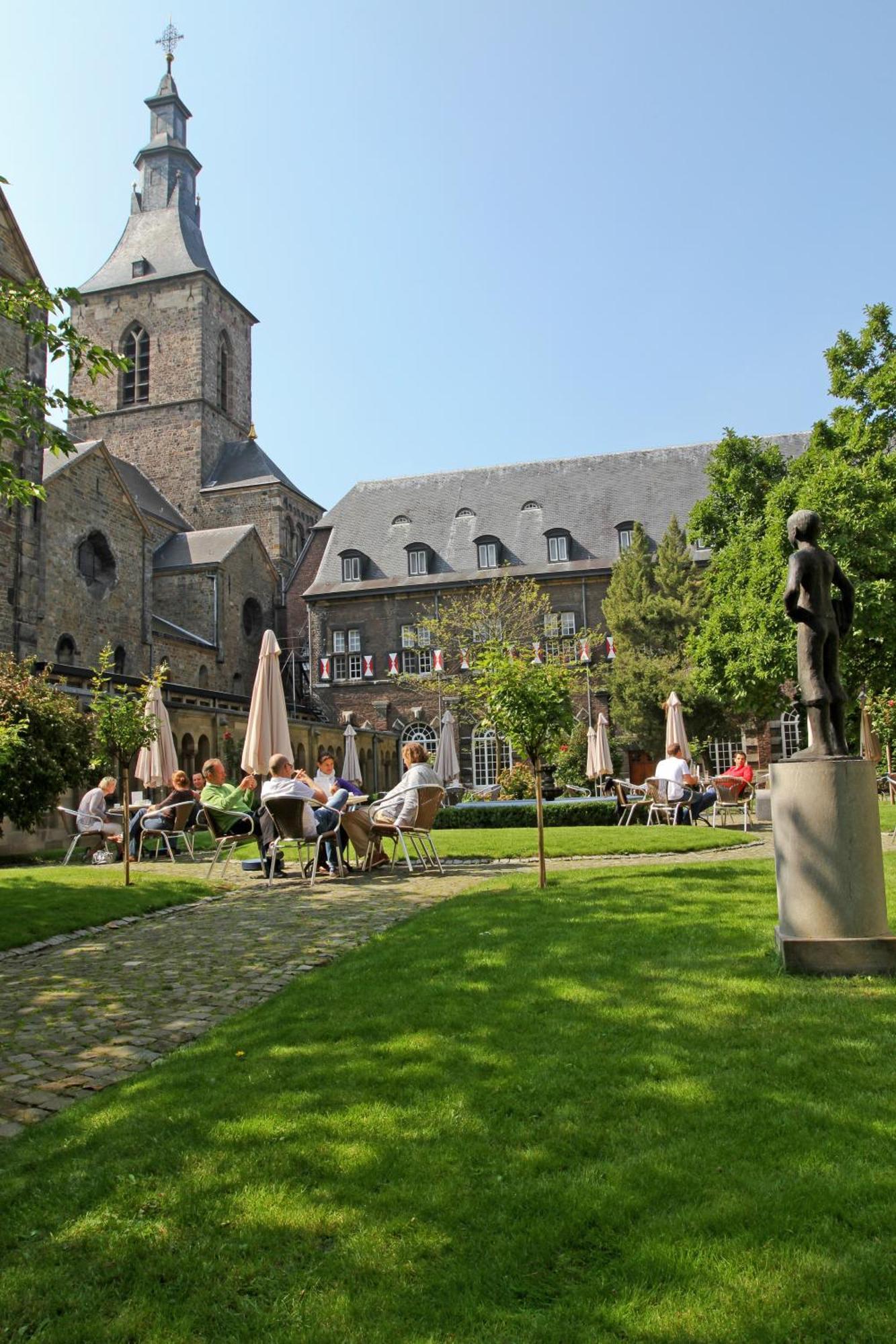Abdij Hotel Rolduc ケルクラーデ エクステリア 写真