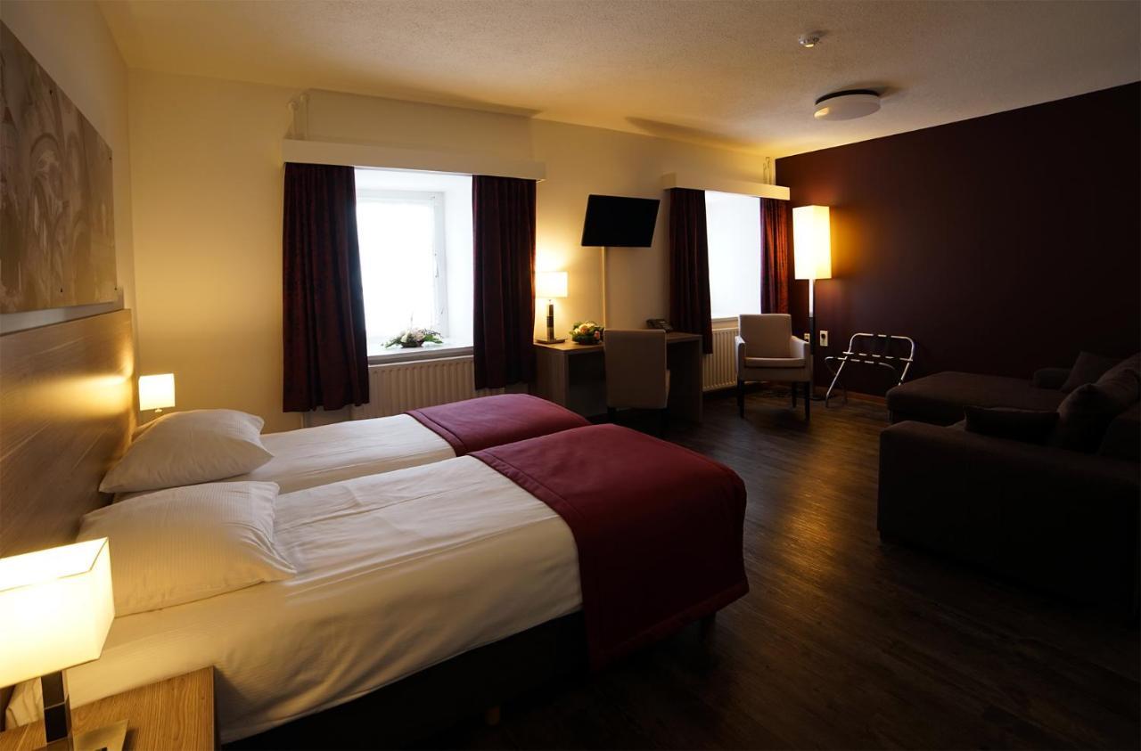 Abdij Hotel Rolduc ケルクラーデ エクステリア 写真